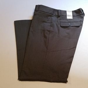 Dockers NWT Classic Boot Cut Dress Pant, 12 Petite